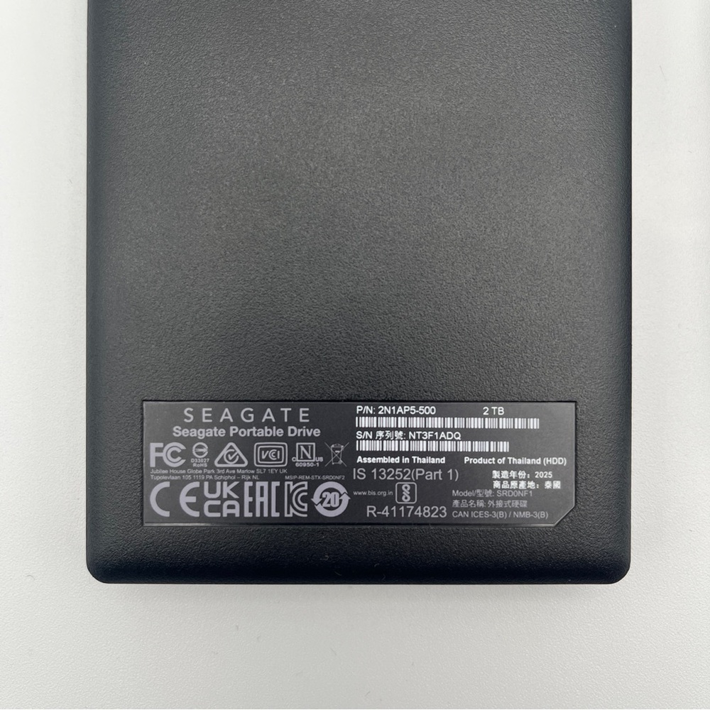 Seagate 2TB Black Portable Drive with USB3.0 Cable - Picture 5 of 9